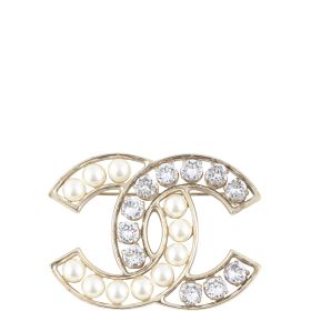 Chanel CC Pearl and Crystal Brooch Front