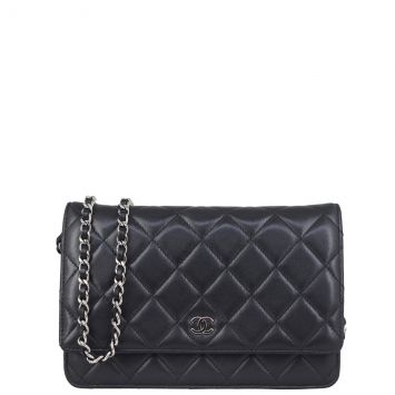 Chanel Classic Wallet on Chain Front
