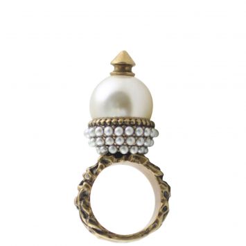 Gucci Glass Pearl Spike Ring Front