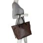 Louis Vuitton Neverfull MM Damier Ebene Mannequin