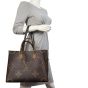 Louis Vuitton OnTheGo MM Monogram Giant Reverse