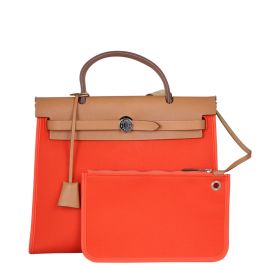 【シンプルで上品なデザイン】HERMES Herbag Zip 31 bag Herbag Zip 31 bag | Hermès USA