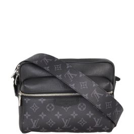 Louis vuitton messenger outdoor shop