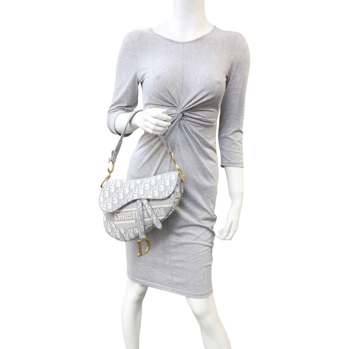 Price of dior oblique saddle bag hot sale