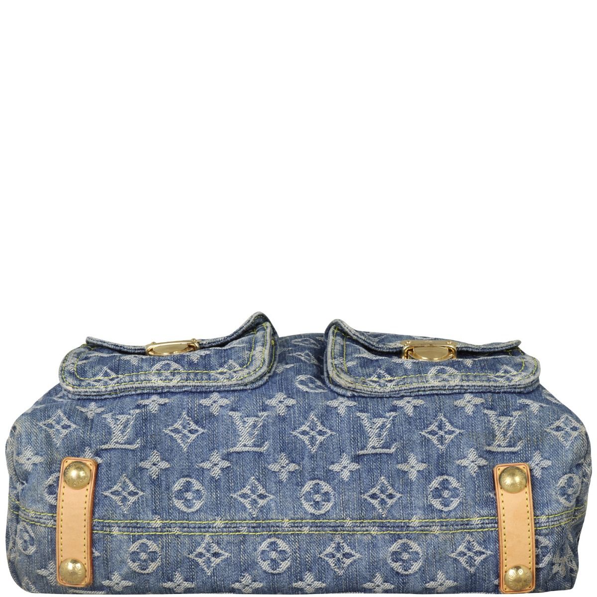 The Louis Vuitton denim Baggy is currently my FAVE summer bag