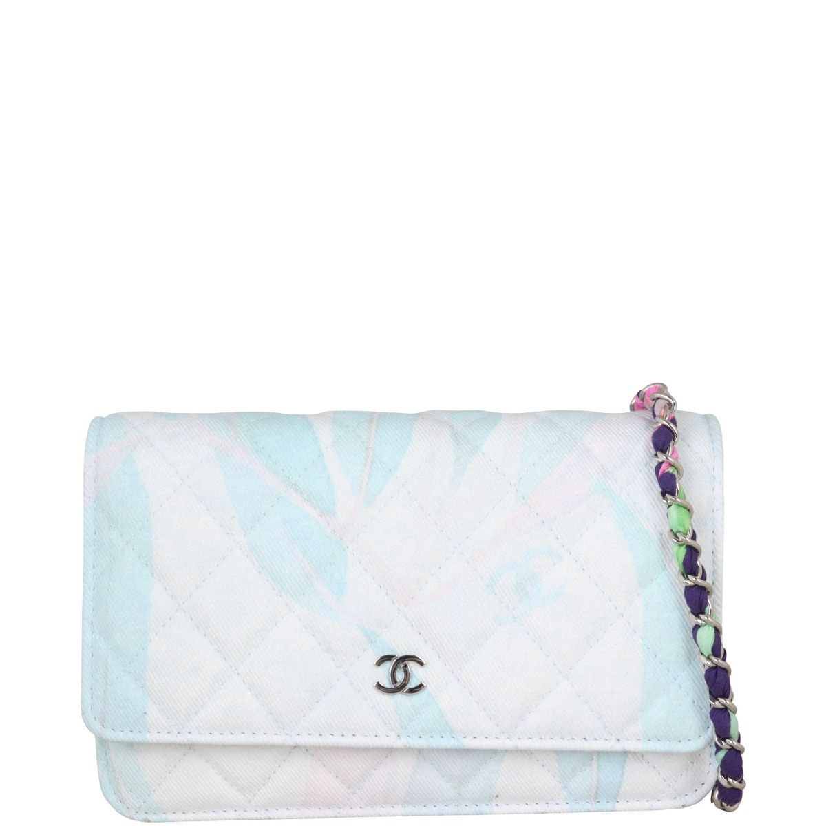 Chanel denim wallet deals on chain