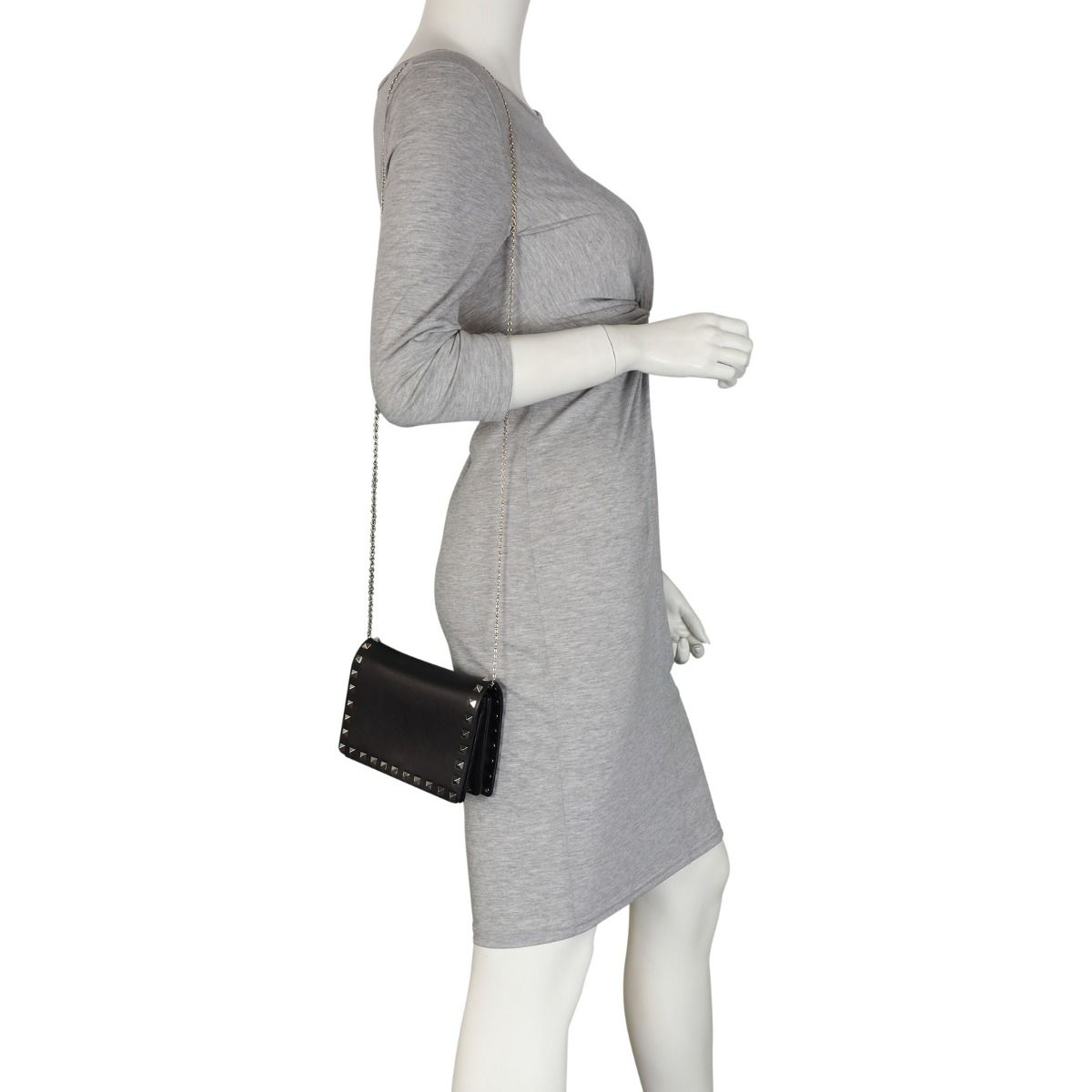【VALENTINO】ROCKSTUDS CHAIN BAG VALENTINO Double Zip Rockstud Leather Chain Crossbody Bag Grey