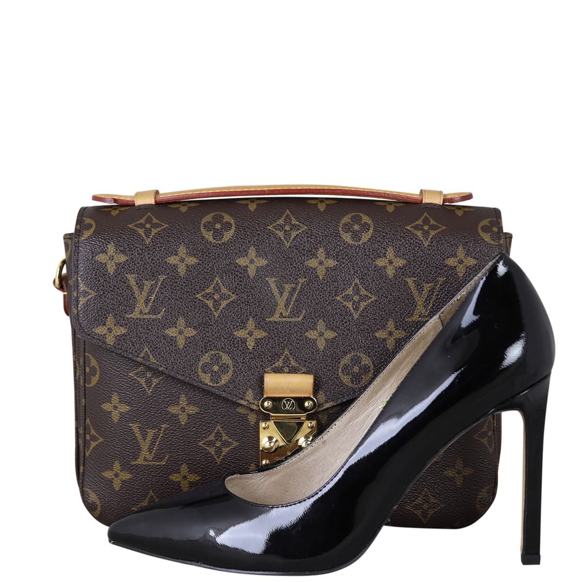 Louis Vuitton Two-tone Pochette Metis Monogram Crossbody, Women's Fashion,  Bags & Wallets, Purses & Pouches on Carousell