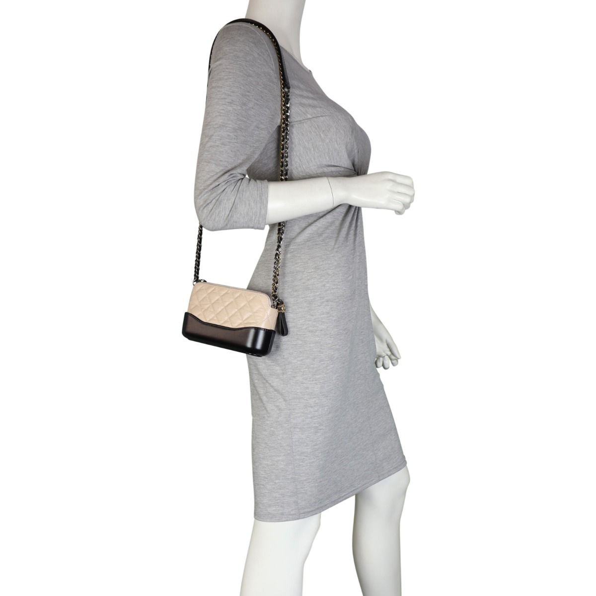 Chanel gabrielle 2025 clutch with chain