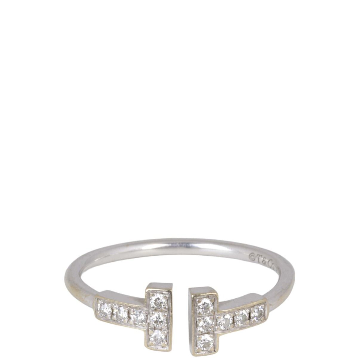 【Tiffany&Co】Tiffany T☆ White Gold 18k Wire 指輪 Tiffany T Wire Ring in White Gold | Tiffany & Co. US
