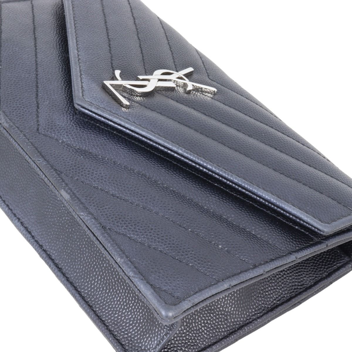 【SAINT LAURENT】ENVELOPE CARD WALLET CASSANDRE MATELASSÉ small envelope wallet in grain de poudre
