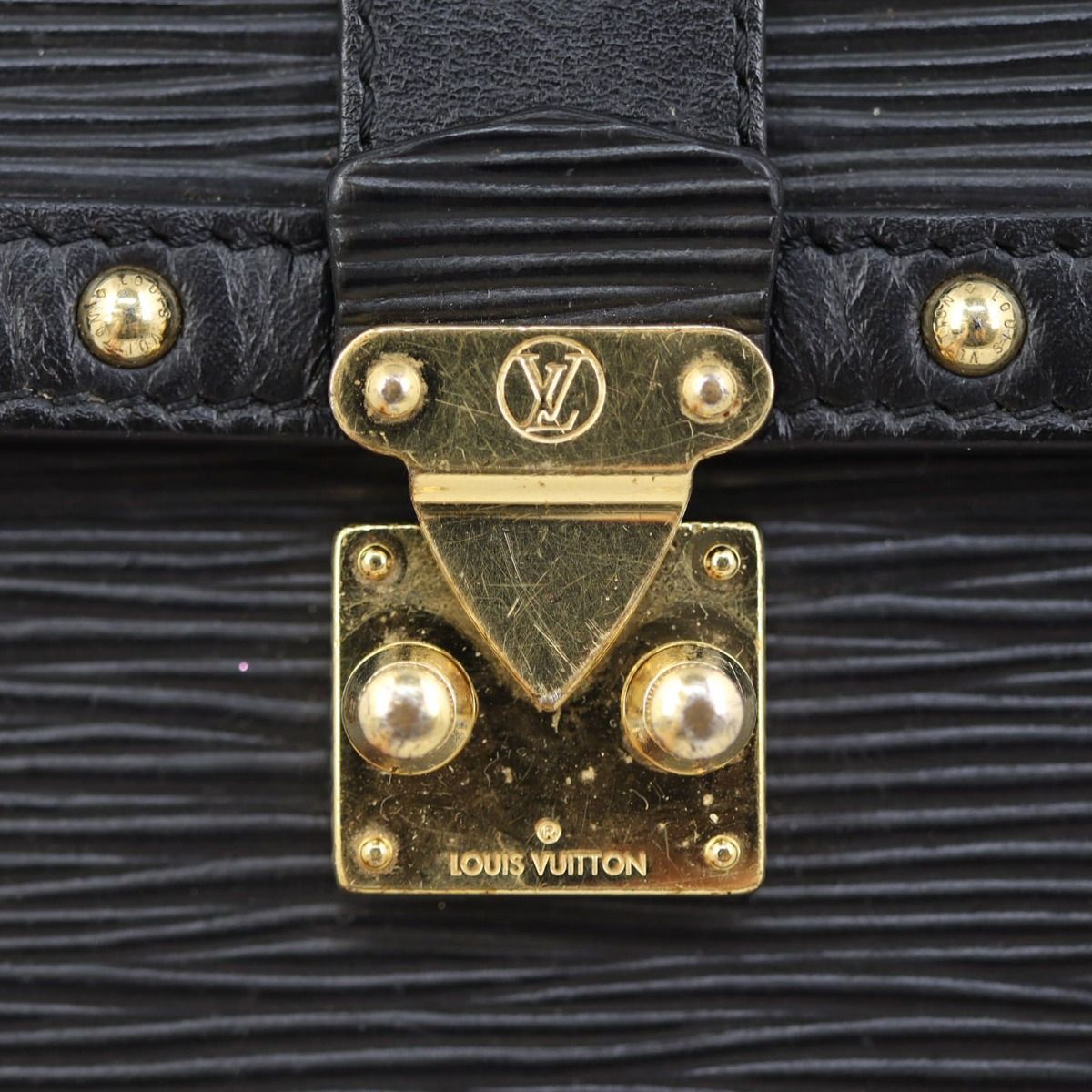 Louis Vuitton Black Epi Vertical Trunk Pochette Leather ref.929154