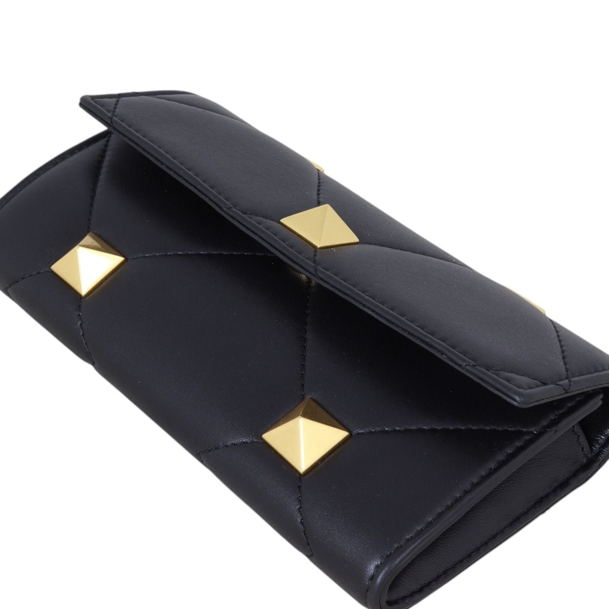 【VALENTINO】ROMAN STUD CHAIN WALLET Valentino Roman Stud Wallet on Chain