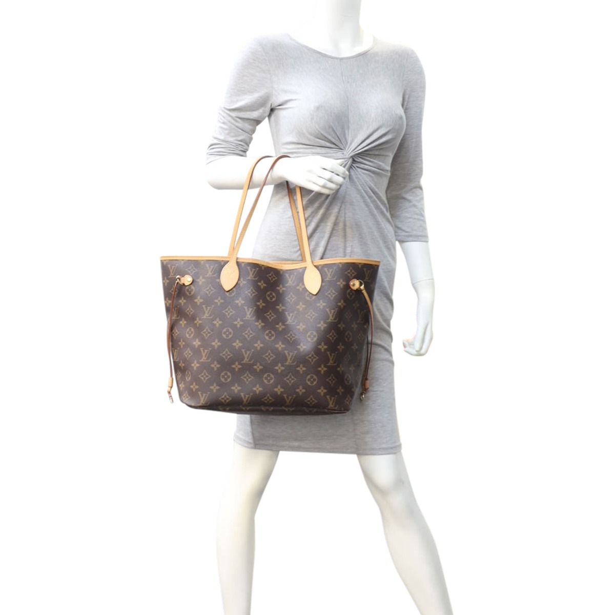 LOUIS VUITTON - NEVERFULL MM TOTE IN MONOGRAM WITH BEIGE INTERIOR – RE.LUXE  AU