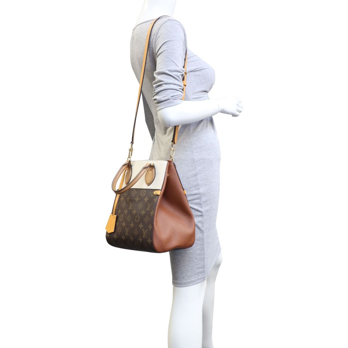 Louis Vuitton Fold Tote MM Monogram