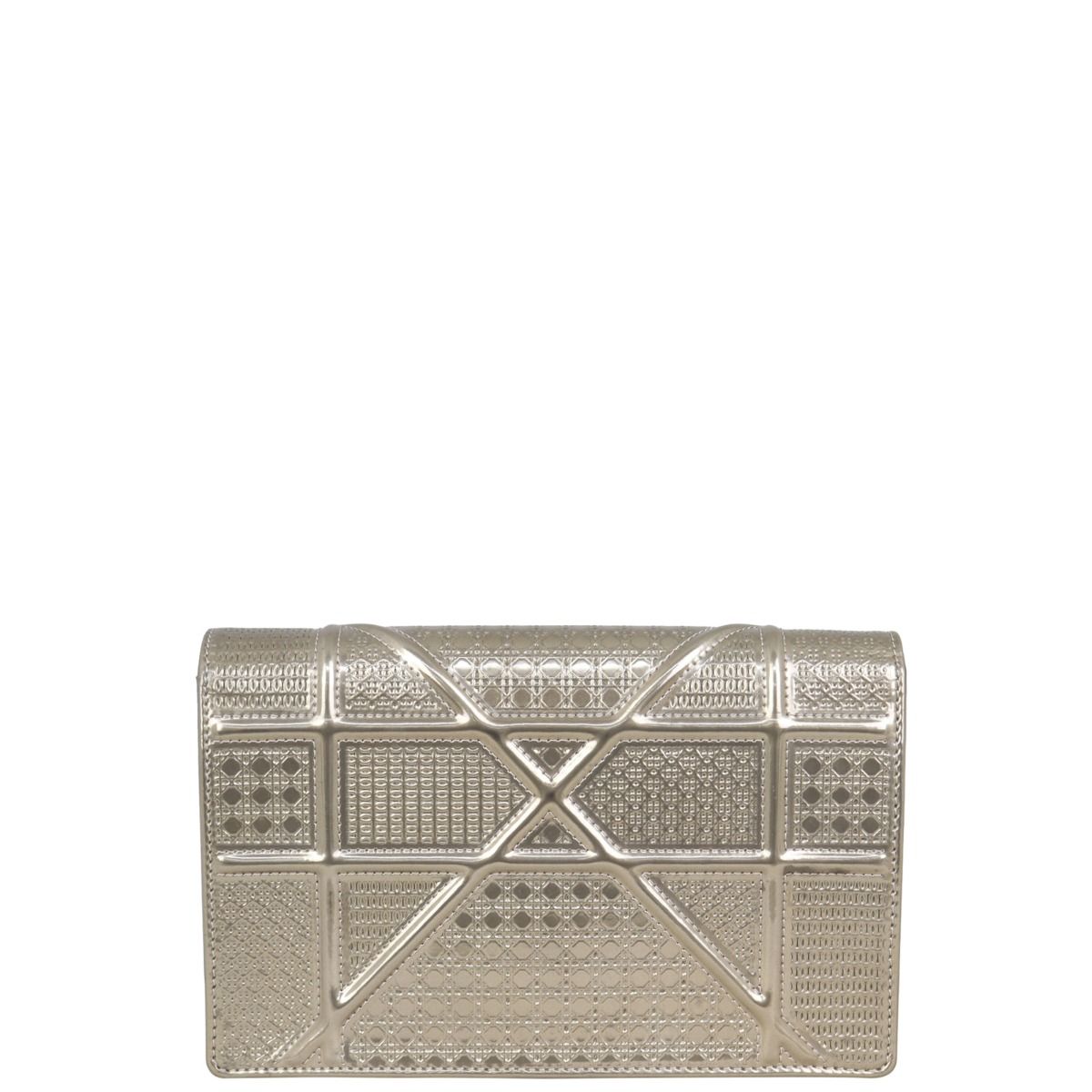 A Closer Look Diorama Wallet On Chain  Bragmybag