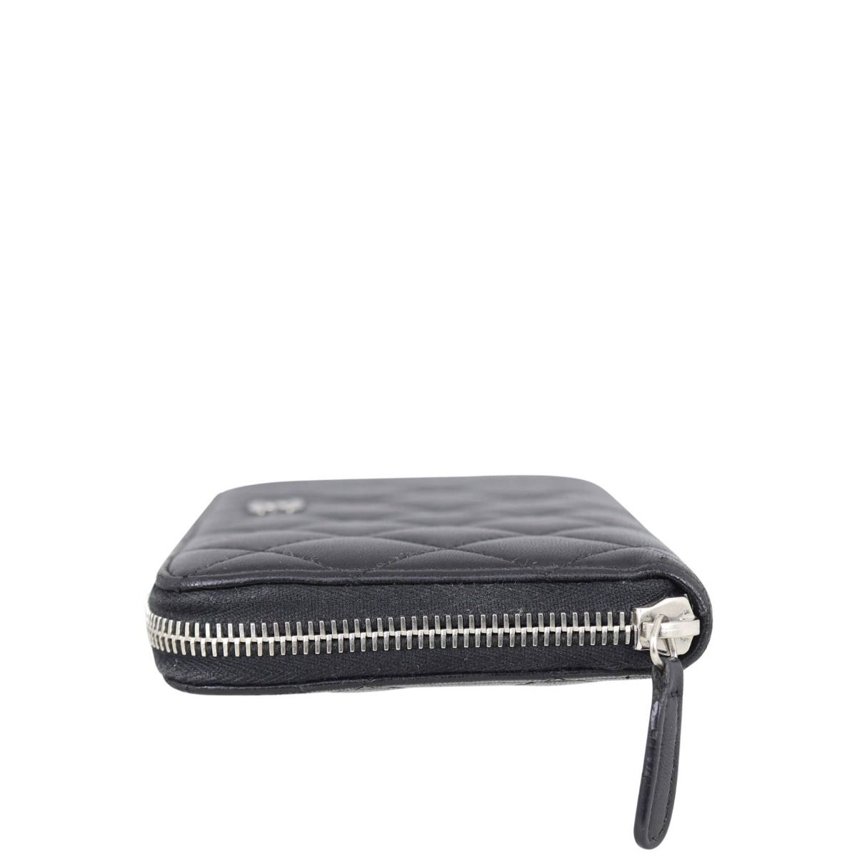 【高貴な輝き】【CHANEL】Classic Zipped Wallet 高貴な輝き】【CHANEL】Classic Zipped Wallet