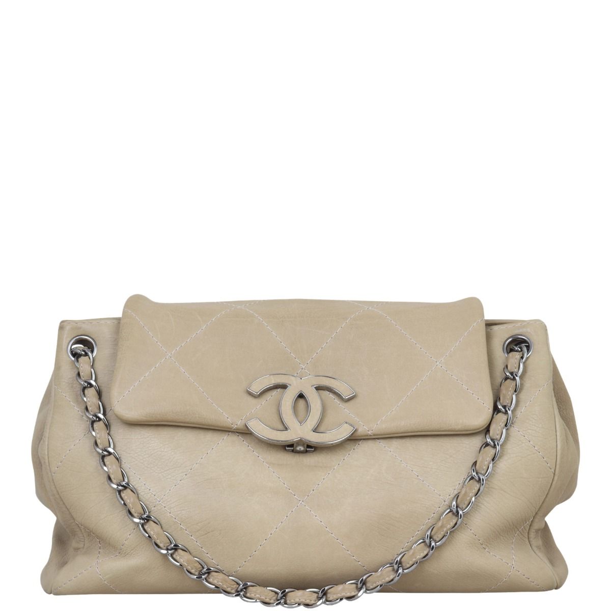 Chanel hampton online flap bag