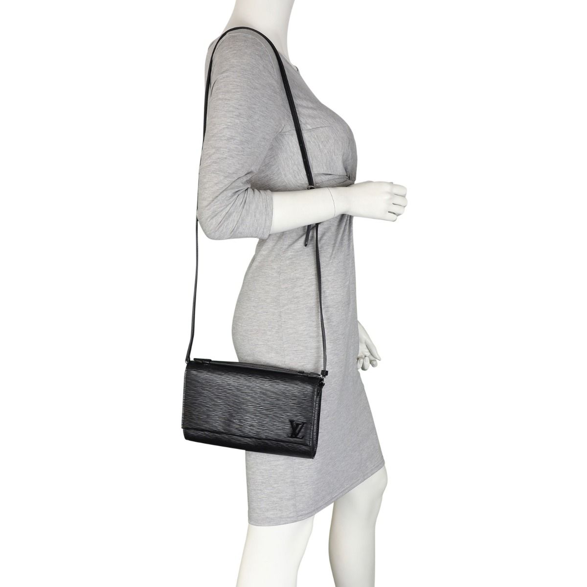 Louis Vuitton Clery Pochette Epi