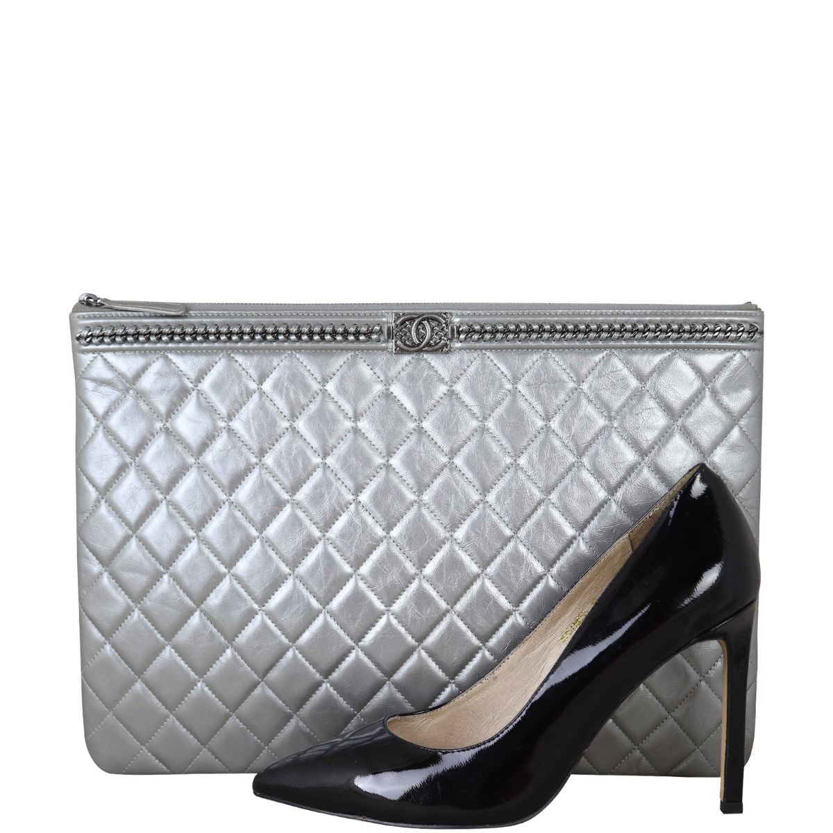 Chanel o best sale case large price