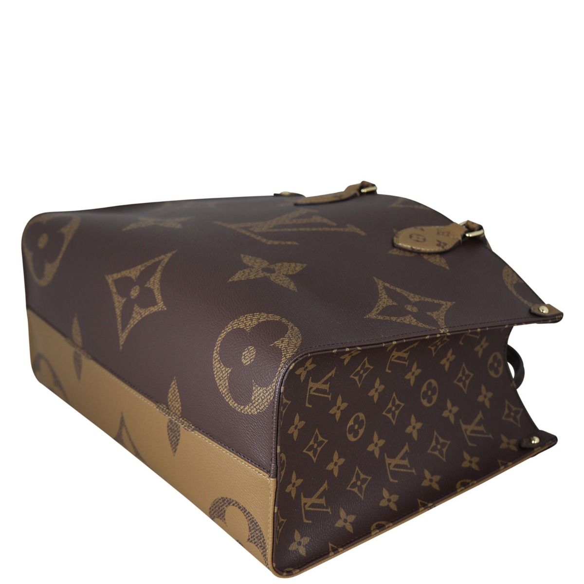 たくさん入る♪【LOUIS VUITTON】Onthego Giant Reverse MM LOUIS VUITTON Reverse Monogram Giant Onthego MM 1675571