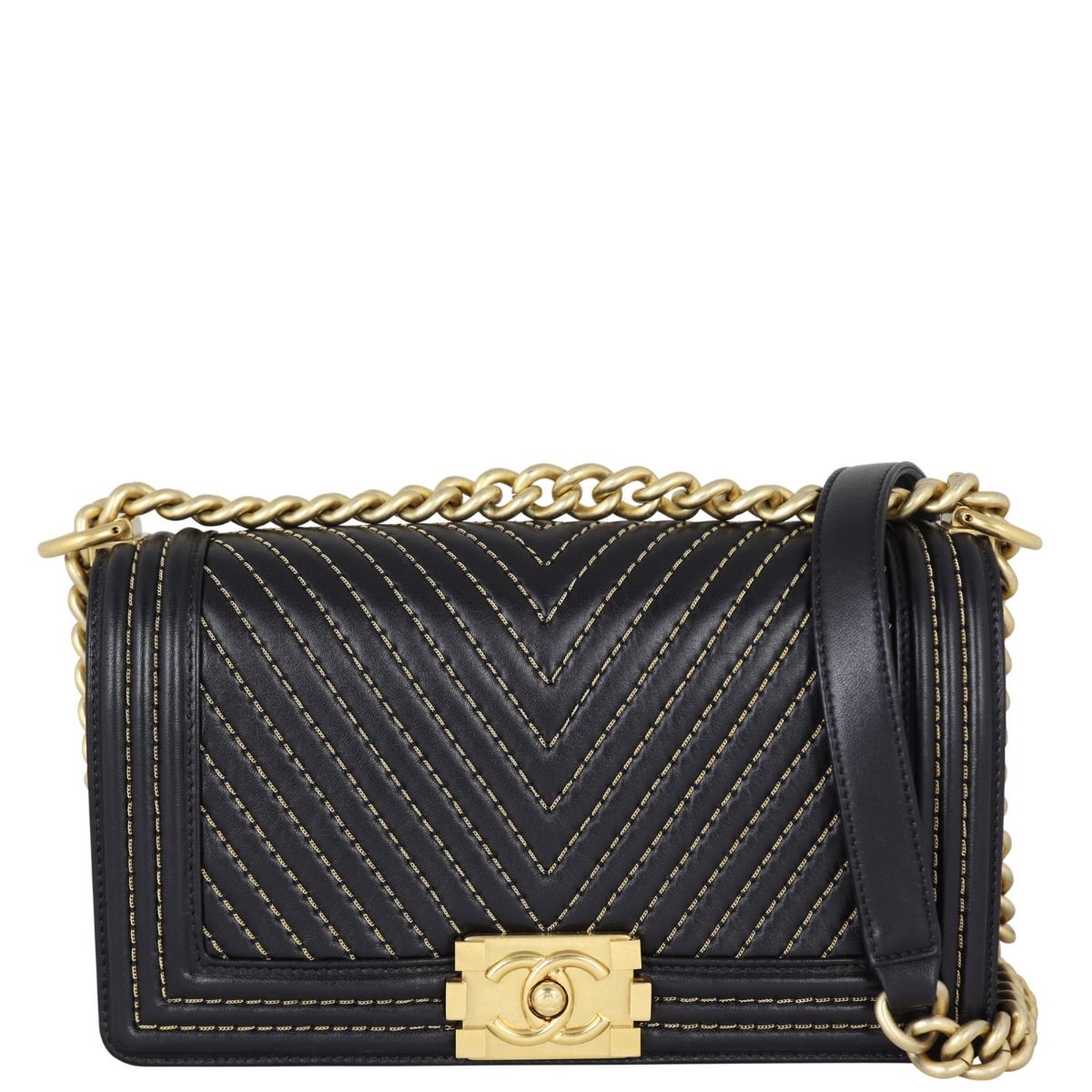 Boy chanel gold chain 2025