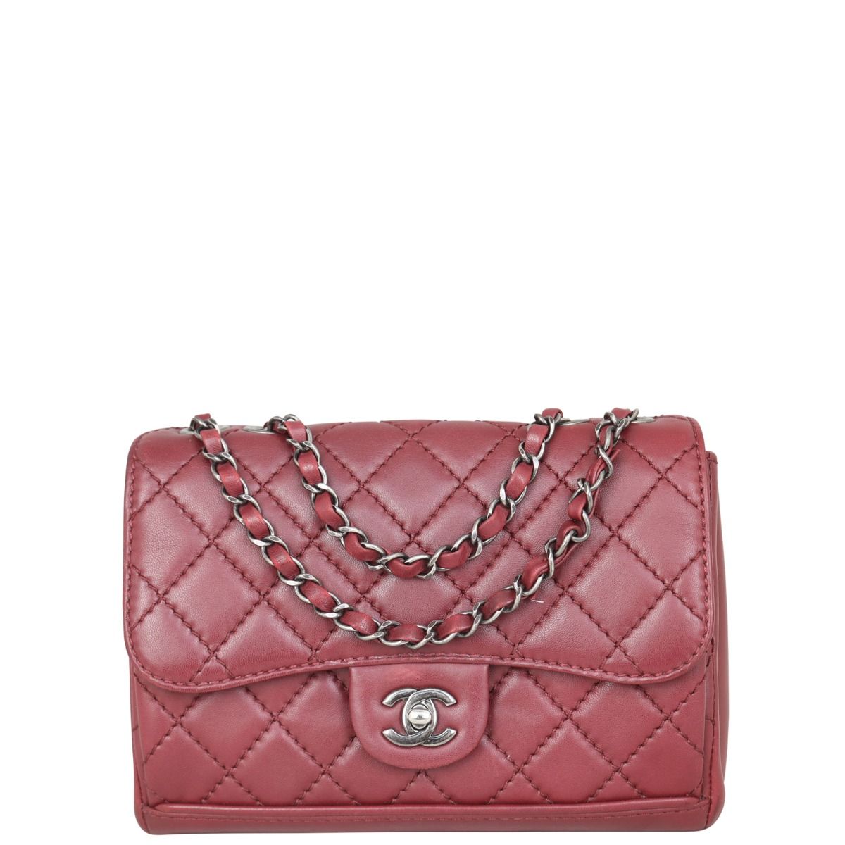 Chanel bag us top
