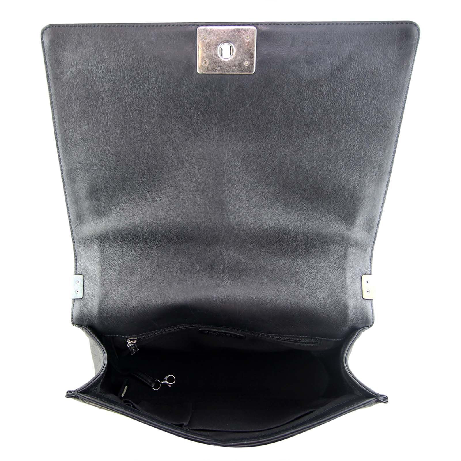 Chanel boy bag interior new arrivals