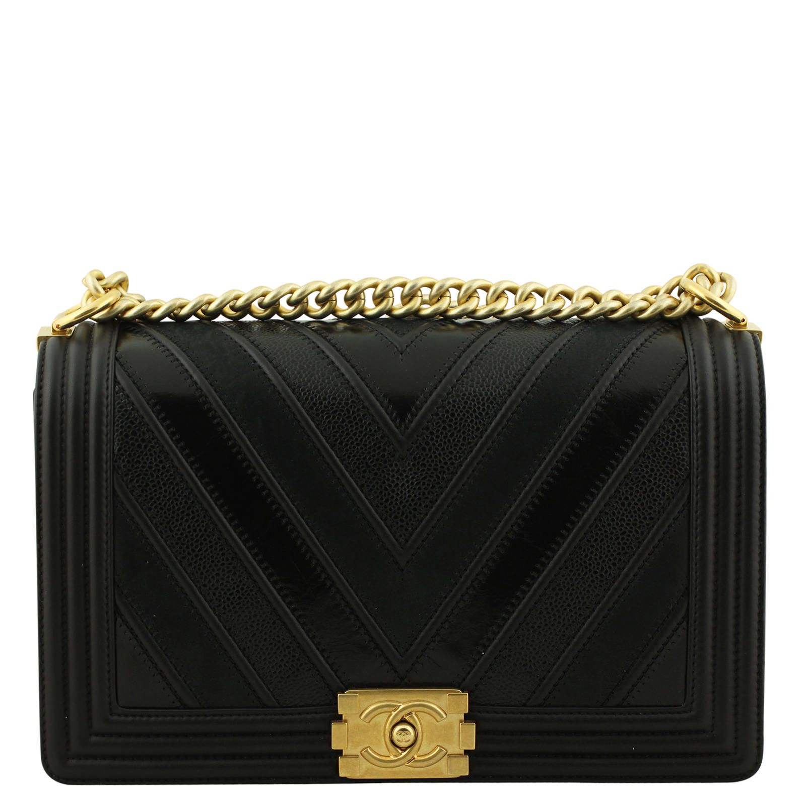 Chanel medium plus boy bag outlet