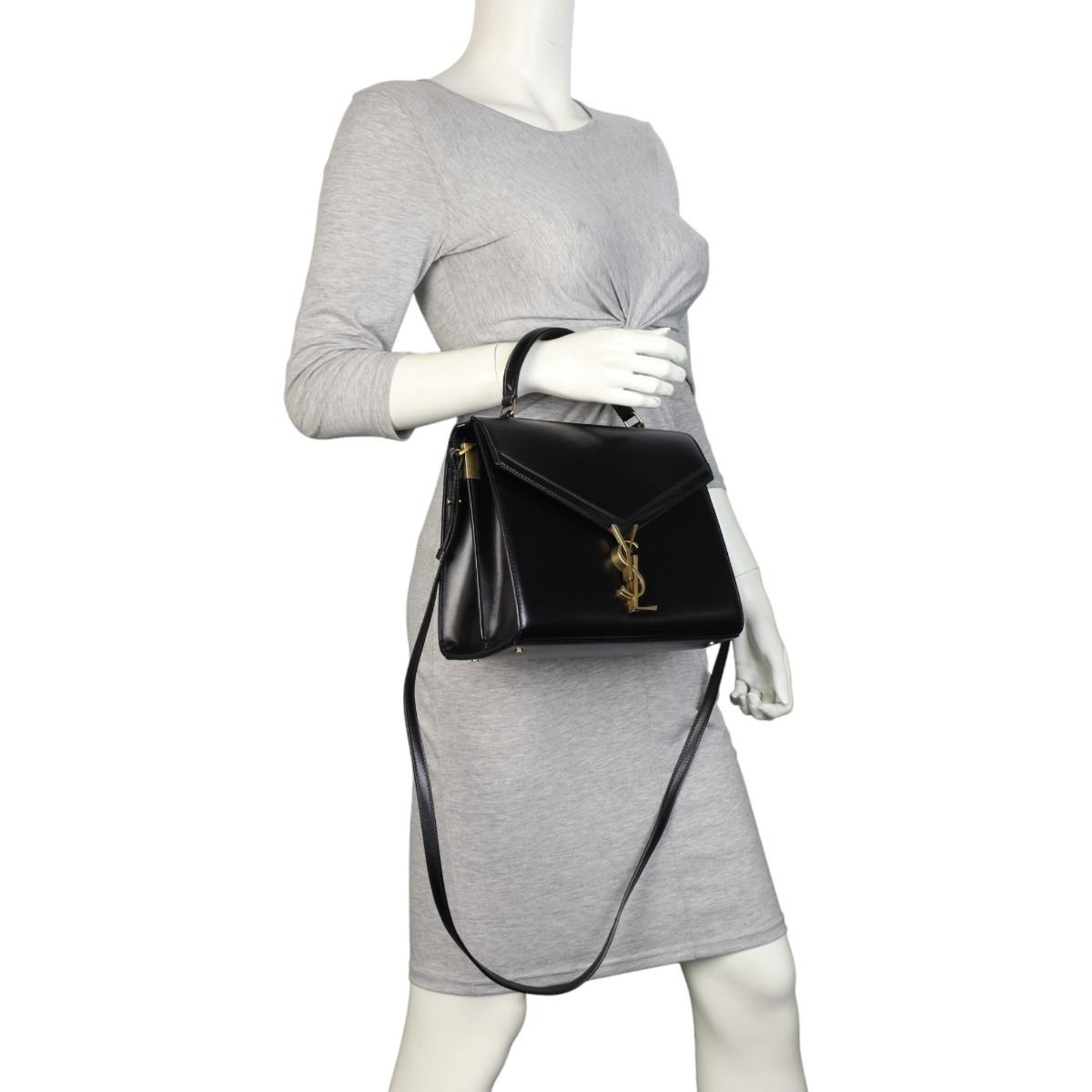 Cassandra medium top handle bag in smooth leather and suede top