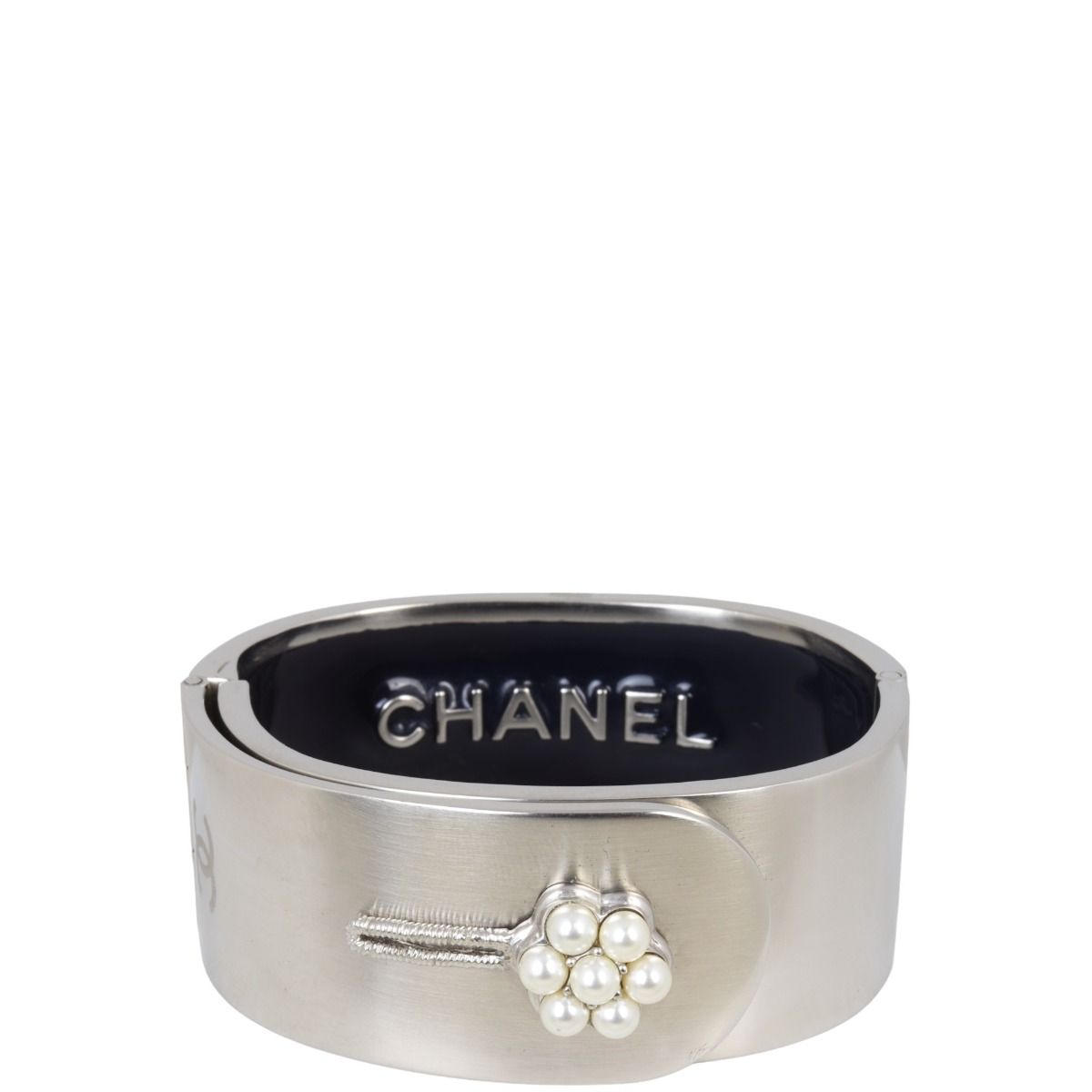 Chanel pearl buttons store