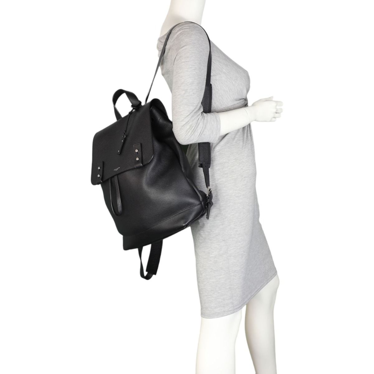 Sac de jour shop backpack in grained leather