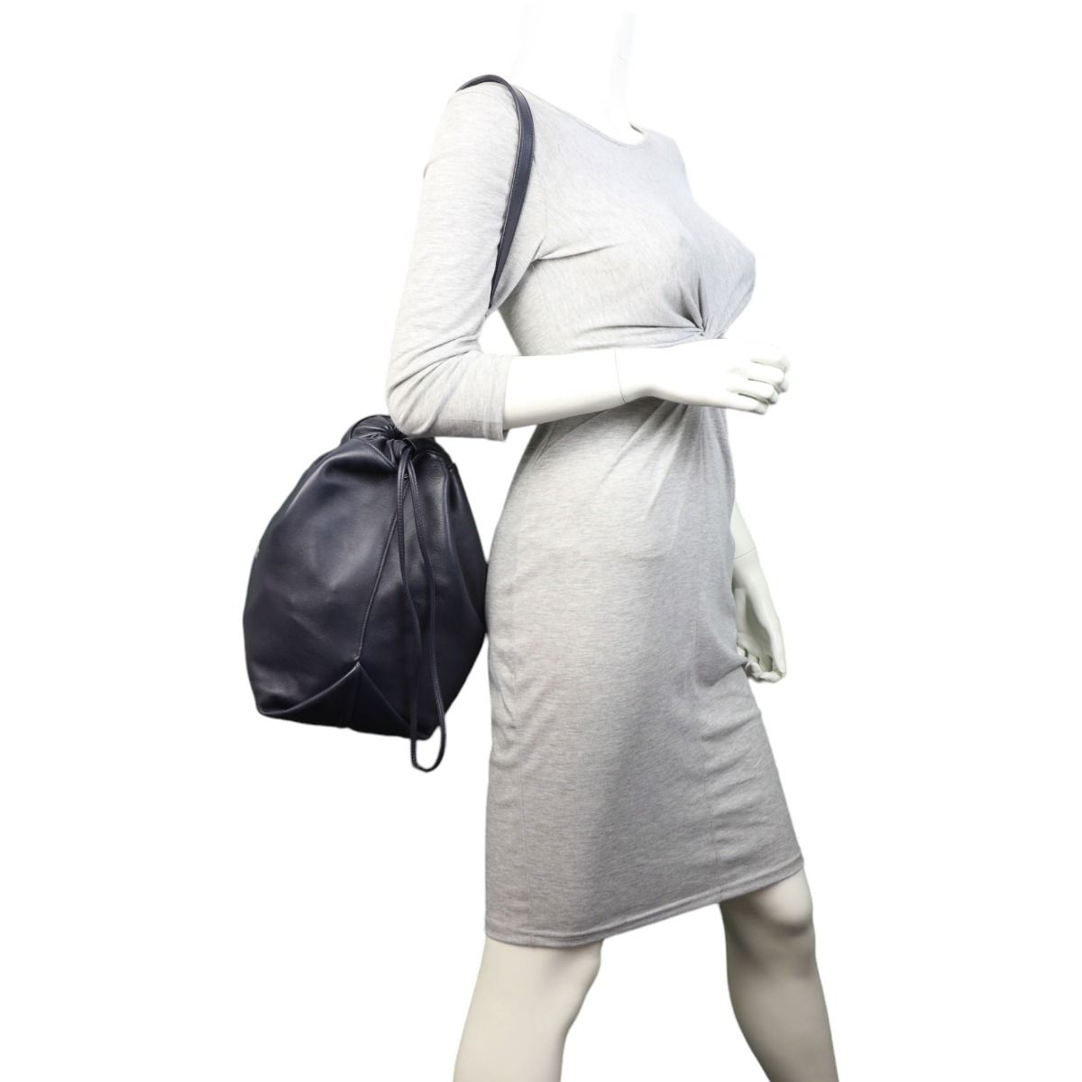 Teddy bucket bag in lambskin deals