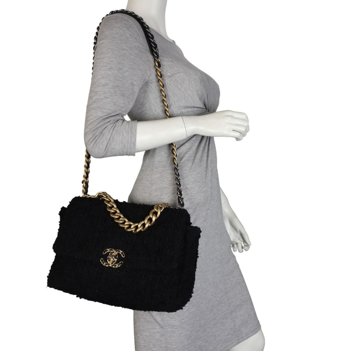 Chanel 19 tweed large online
