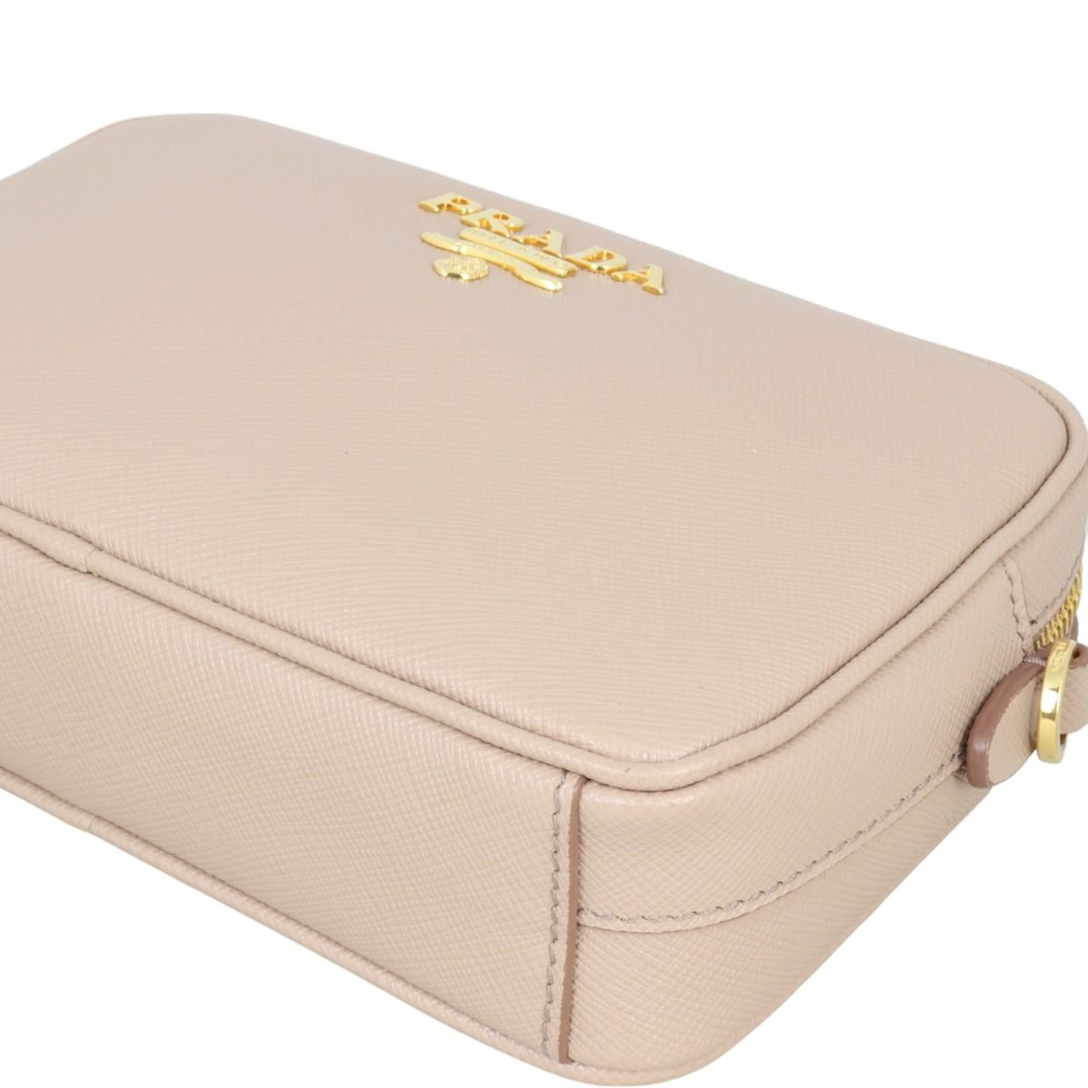 Prada camera bag beige hotsell