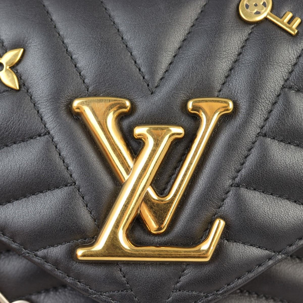 Louis Vuitton New Wave Chain Bag MM Black in Calfskin with Gold-tone - US
