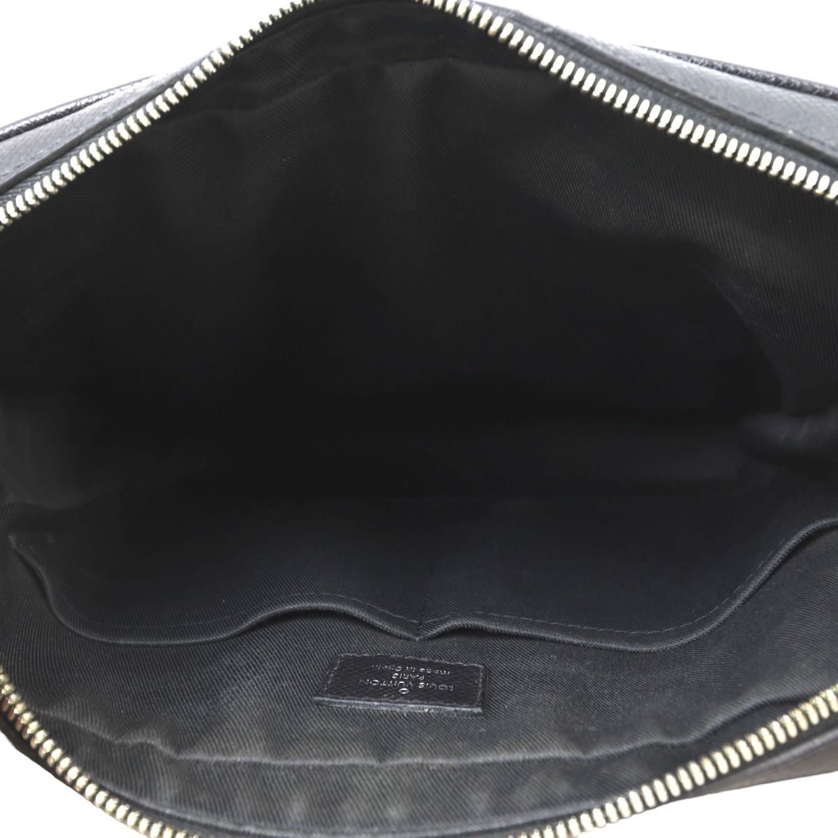Louis Vuitton Taiga Alex Messenger Bag Louis Vuitton Taiga Alex Messenger Bag