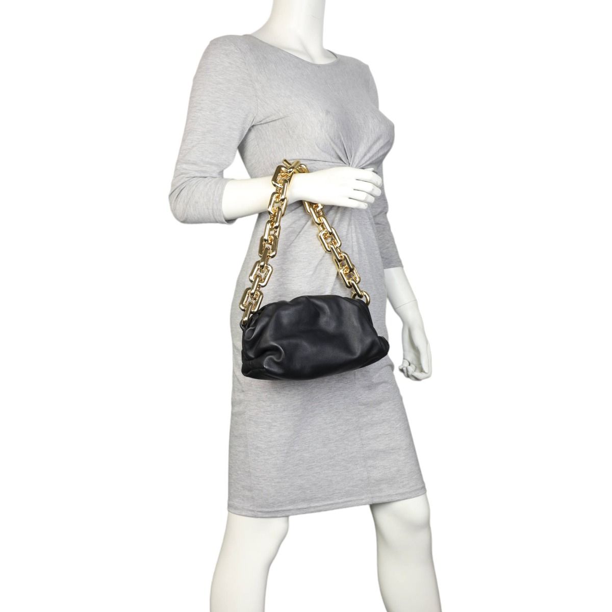 直営店☆BOTTEGA VENETA☆ Teen Chain Pouch ショルダーバッグ Bottega Veneta Teen Chain Pouch | H. Lorenzo