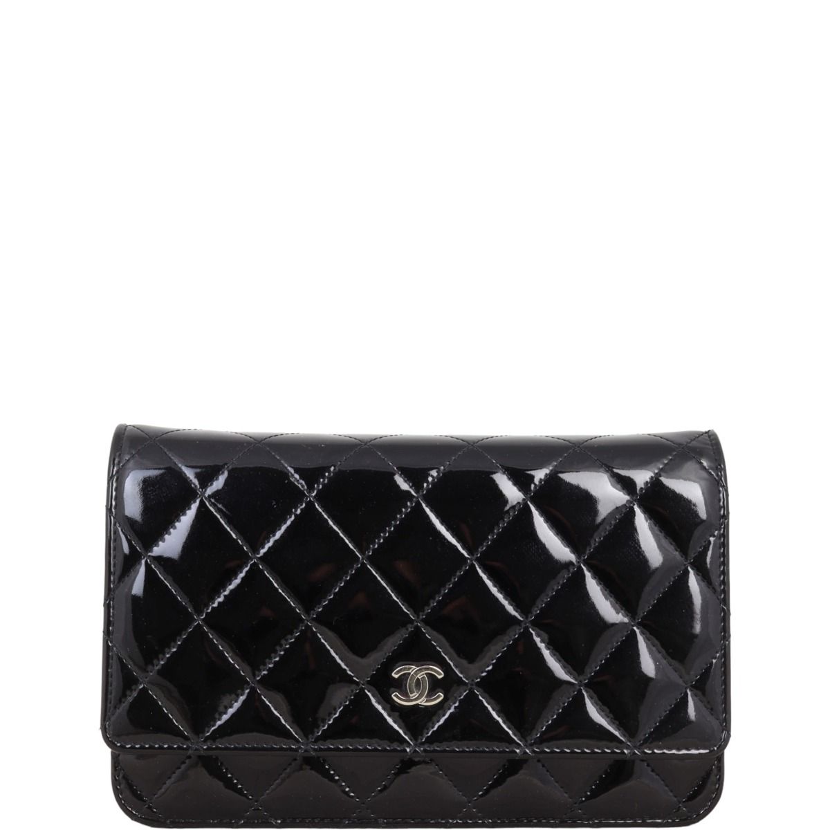 Chanel patent leather wallet hotsell