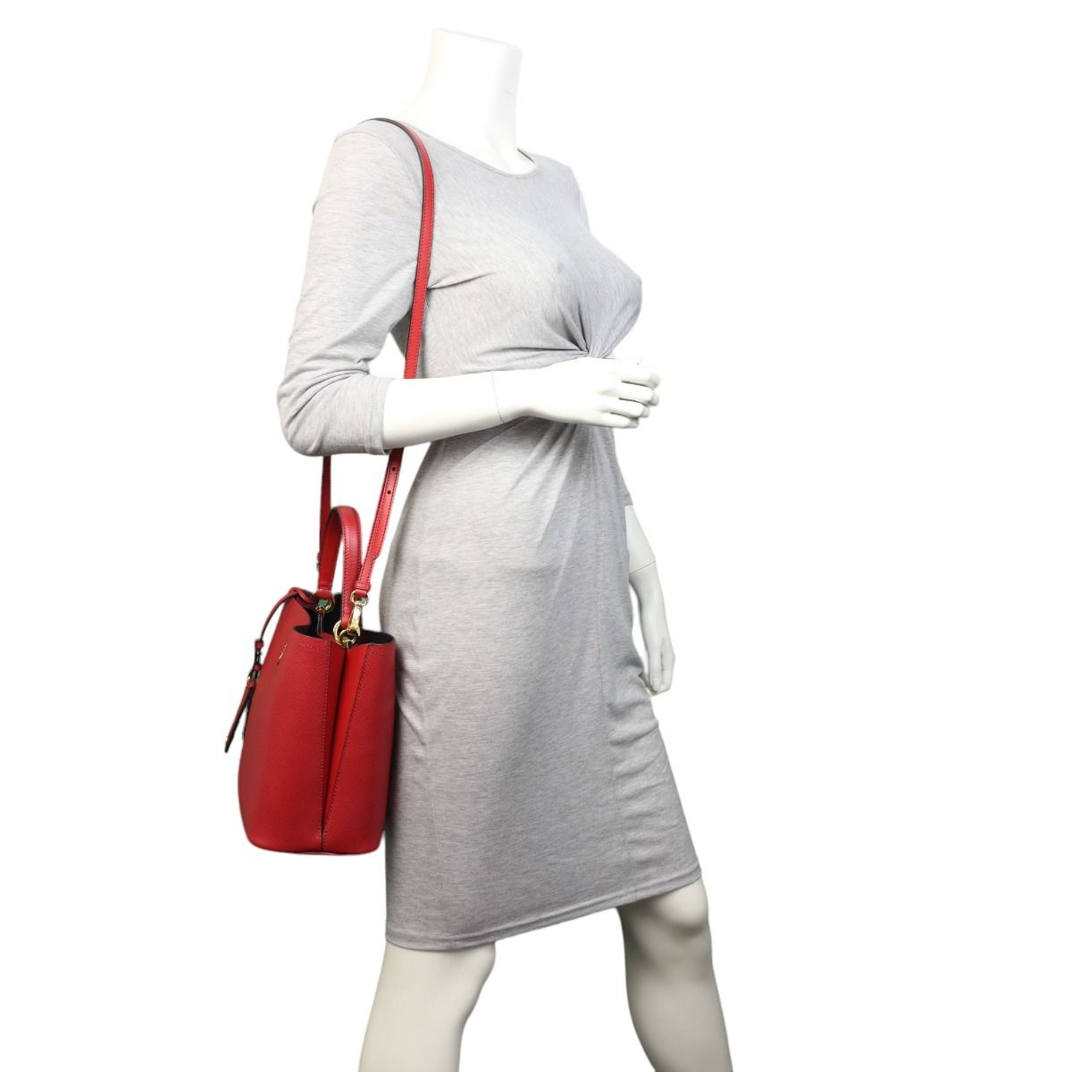 【関税＆送料込み】Prada Medium Panier Tote Bag Prada Prada Medium Panier Tote Bag - Tote Bags - BeyondStyle