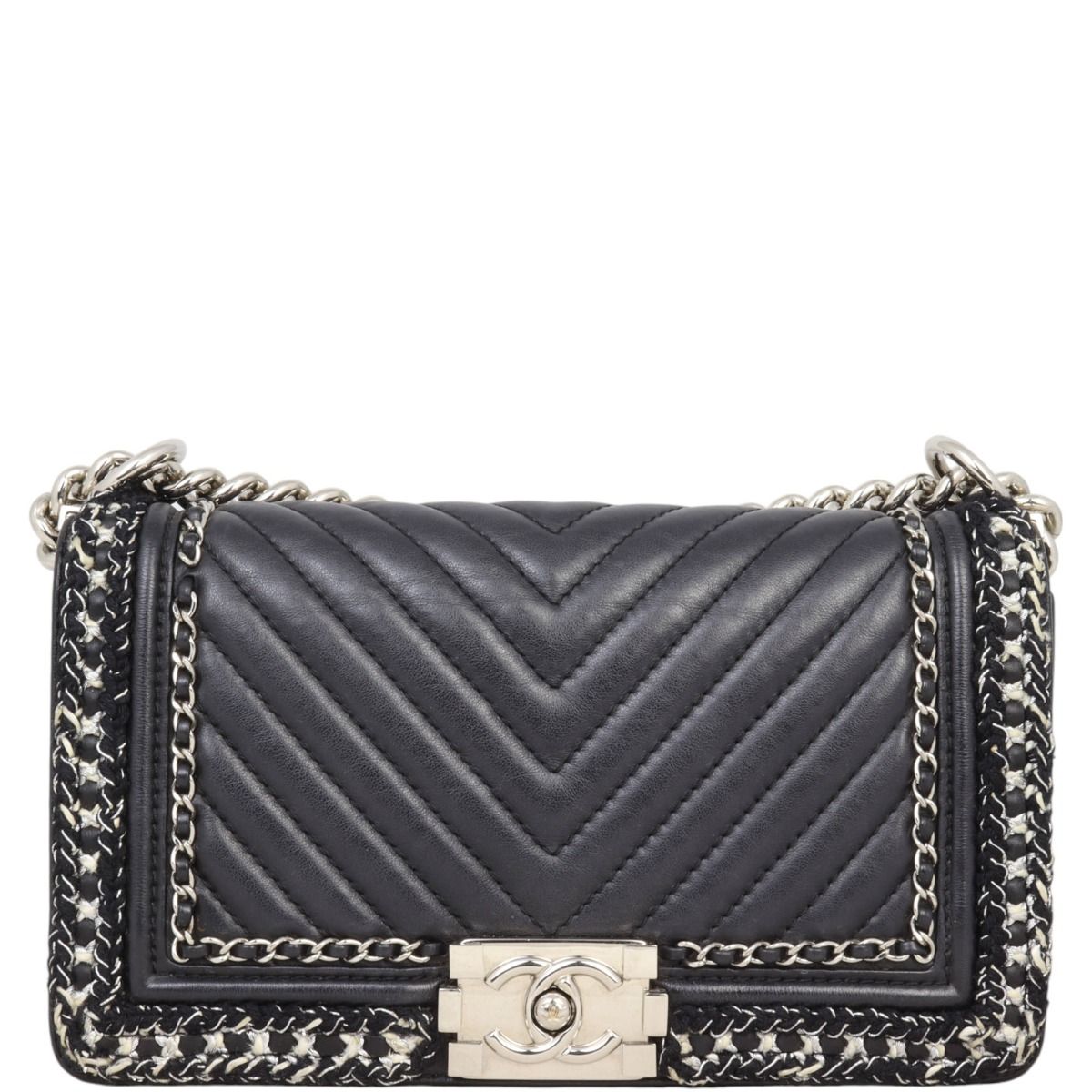 Chanel boy chevron price on sale