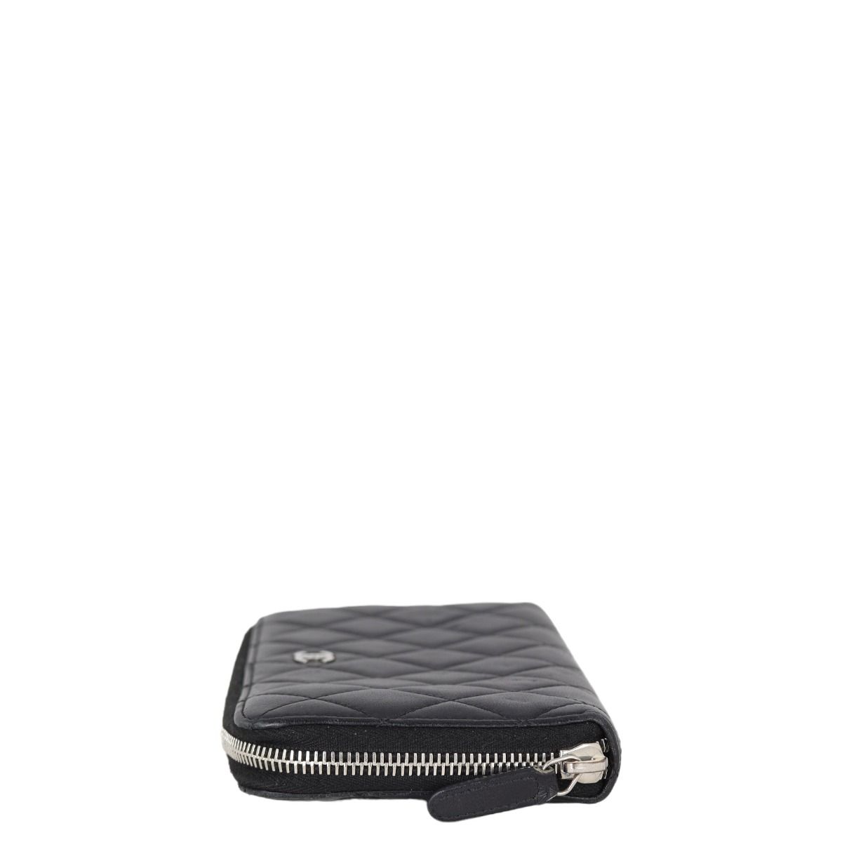【大人がときめく】【CHANEL】Small Zipped Wallet Chanel Small Black Quilted Lambskin Trendy CC Zipped Wallet