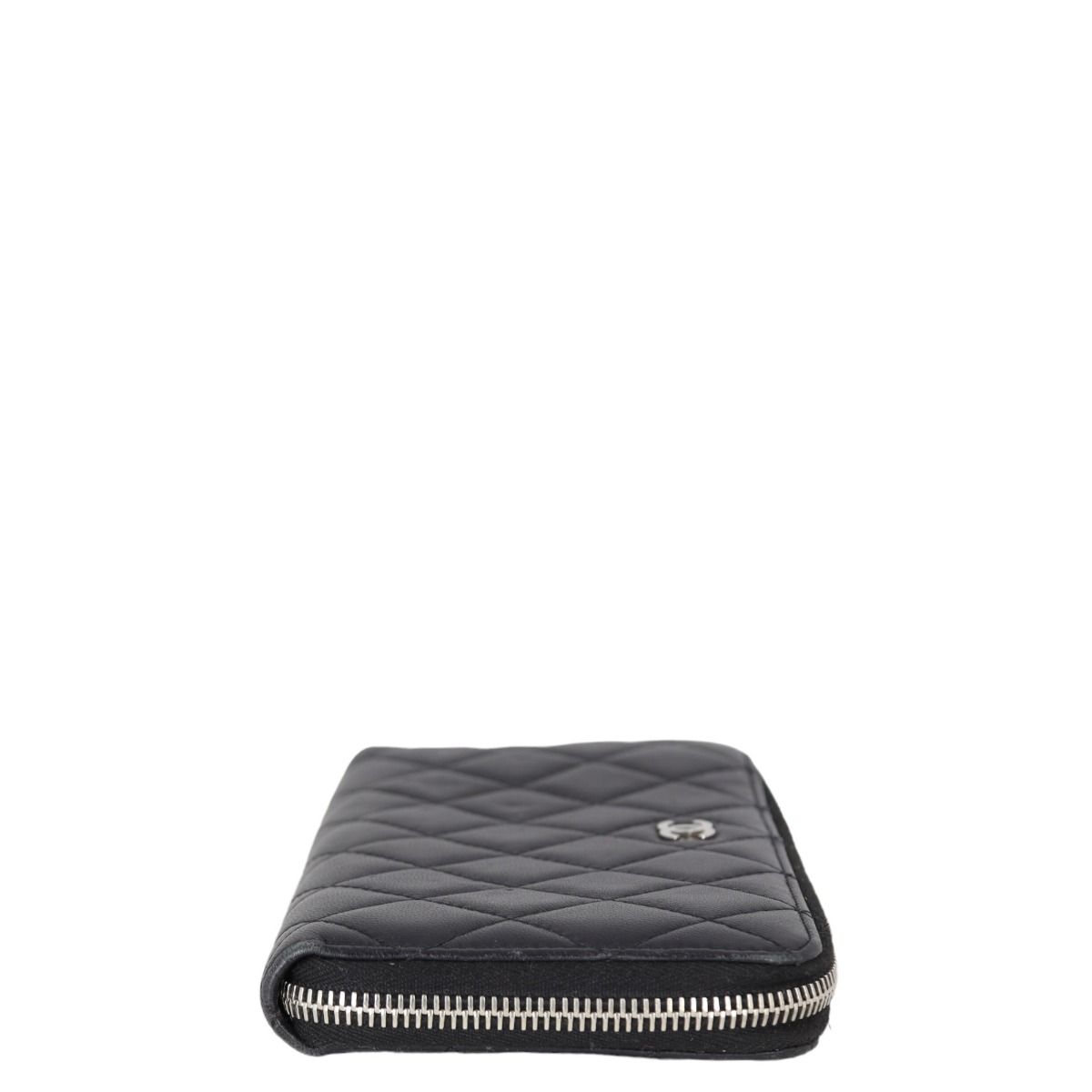 【高貴な輝き】【CHANEL】Classic Zipped Wallet Classic zipped card holder - Grained shiny calfskin & gold