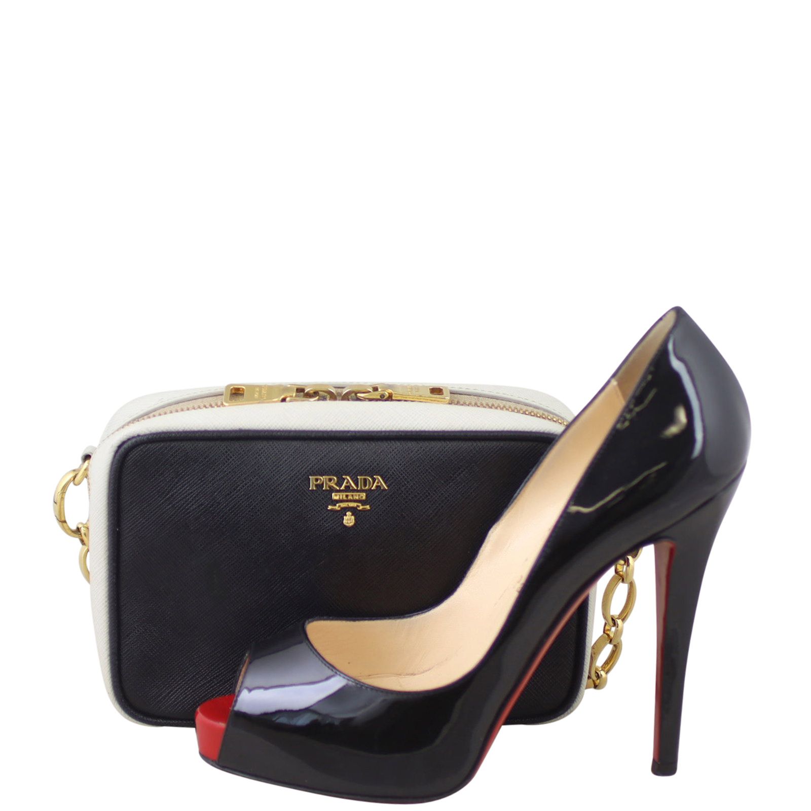 Prada pioneer bag store