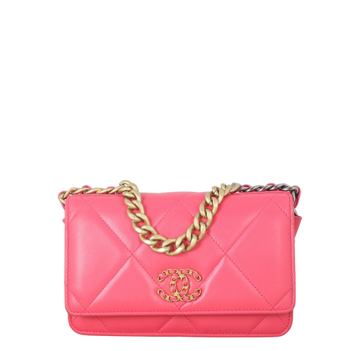 CHANEL バック　CARTE D'AUTHENTICITE CHANEL（シャネル）のシリアルナンバーから製造年・年代を調べ