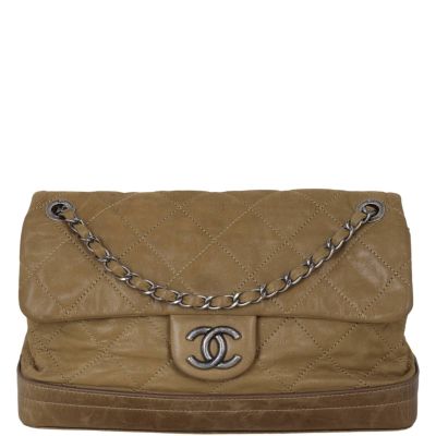 Chanel vip bum bag top