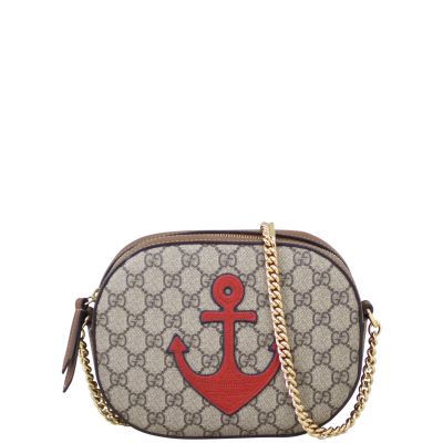 Gucci GG Anchor Chain Bag Front