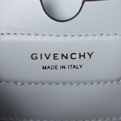 antigona givenchy