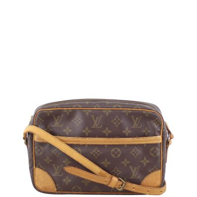 Louis Vuitton Trocadero 27 Monogram Front