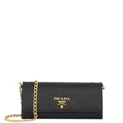 Prada Vitello Move Wallet on Chain Front